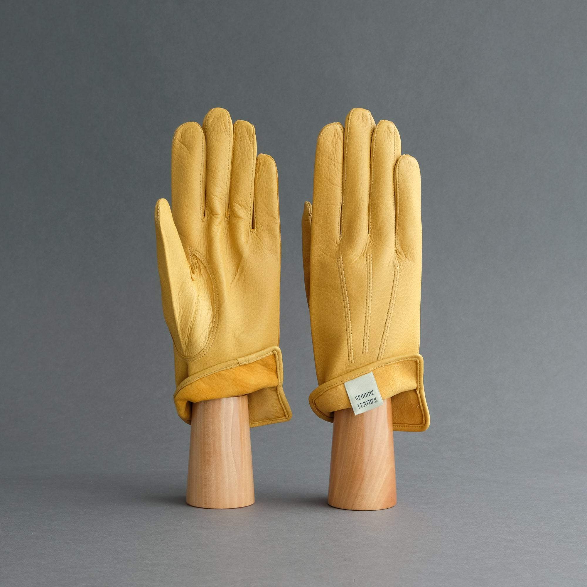 Gentlemen&#39;s Unlined Gloves from Yellow Deerskin - TR Handschuhe Wien - Thomas Riemer Handmade Gloves