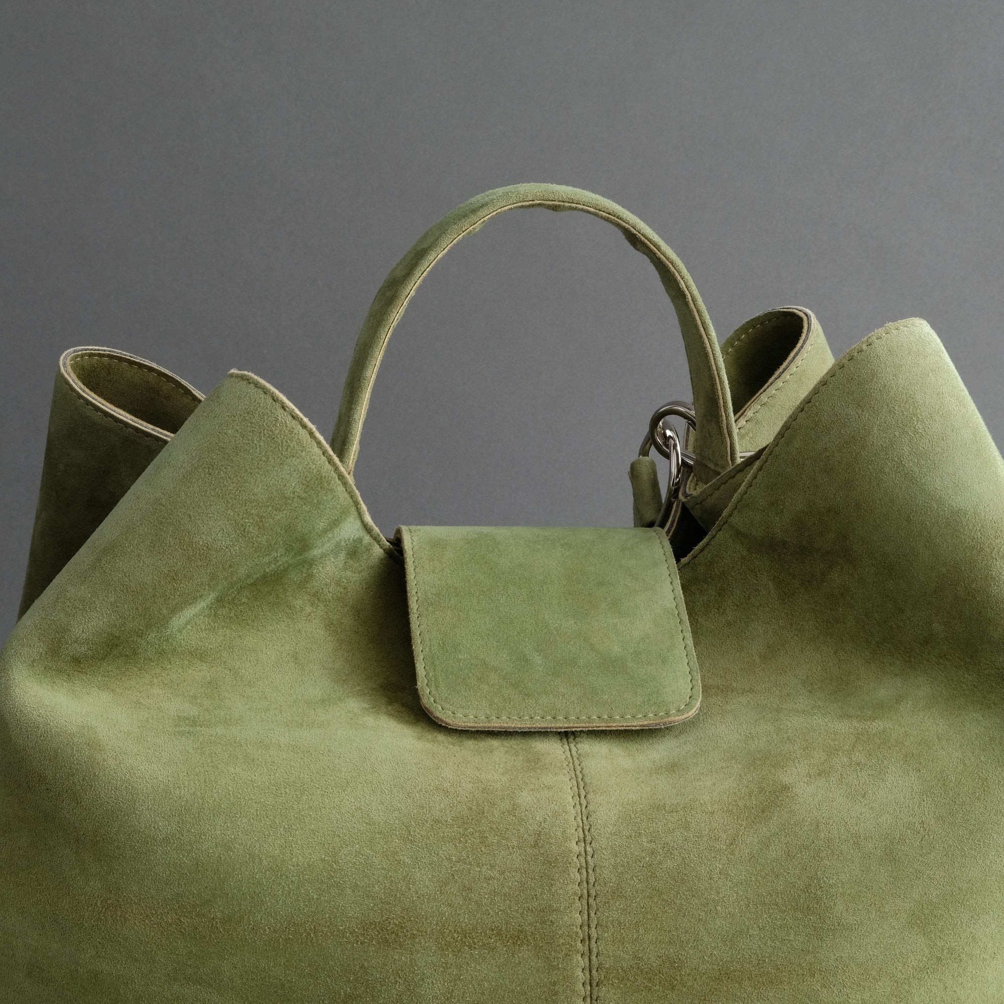 Ladies Bag From Green Goatskin Suede - TR Handschuhe Wien - Thomas Riemer Handmade Gloves