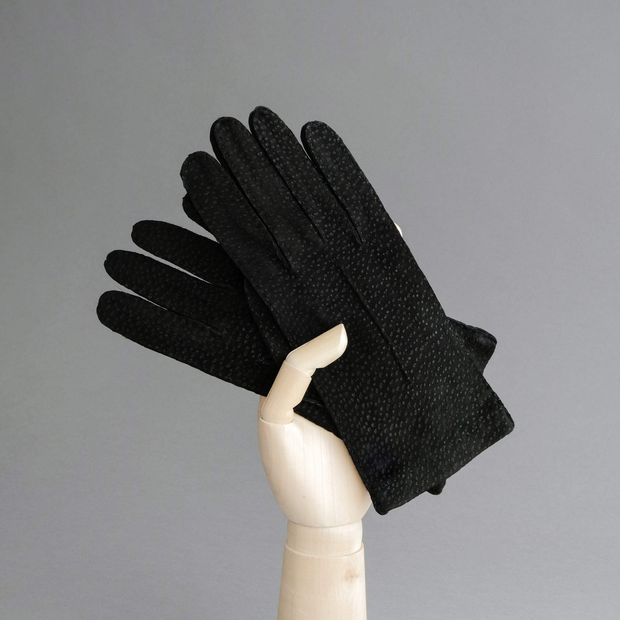 Ladies Dress Gloves from Black Carpincho Leather - TR Handschuhe Wien - Thomas Riemer Handmade Gloves