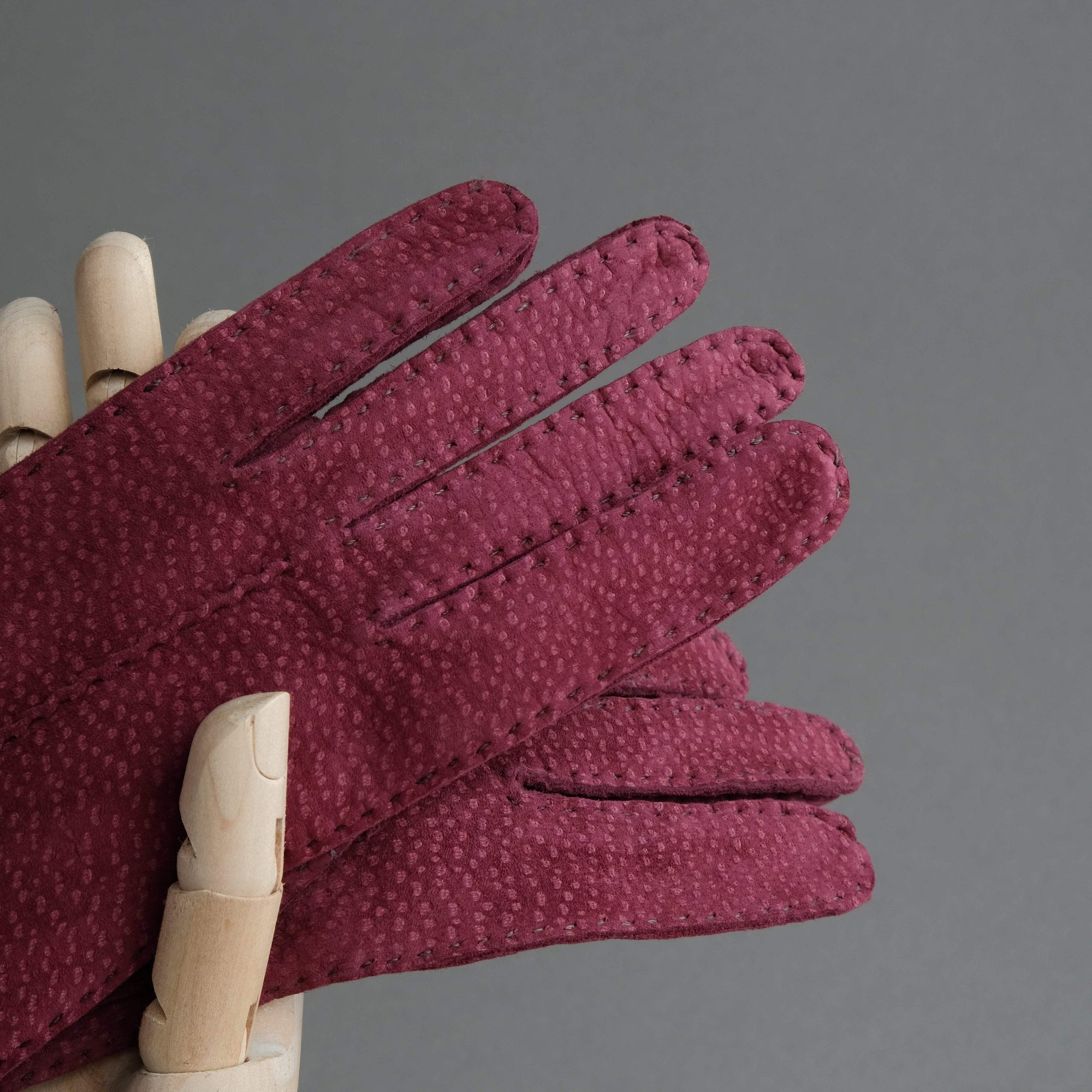Ladies Gloves From Bordeaux Carpincho Leather - TR Handschuhe Wien - Thomas Riemer Handmade Gloves