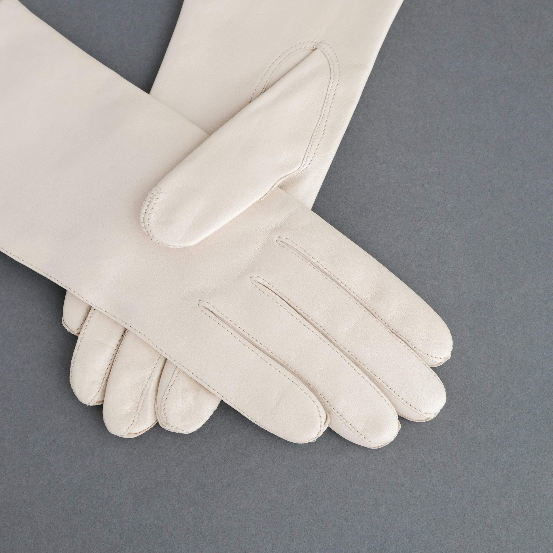 Damenhandschuhe aus Haarschaf-Nappa mit Kaschmir gefüttert – TR Handschuhe Wien