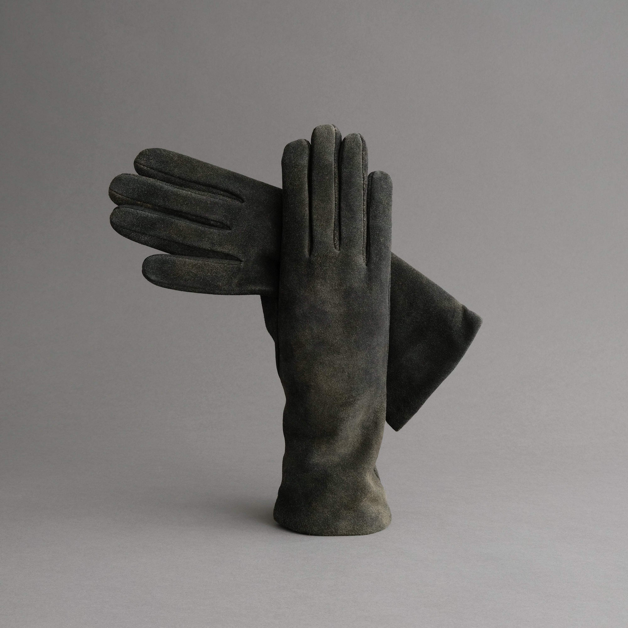 Ladies Gloves from Walnut Goatskin Suede Lined with Cashmere - TR Handschuhe Wien - Thomas Riemer Handmade Gloves