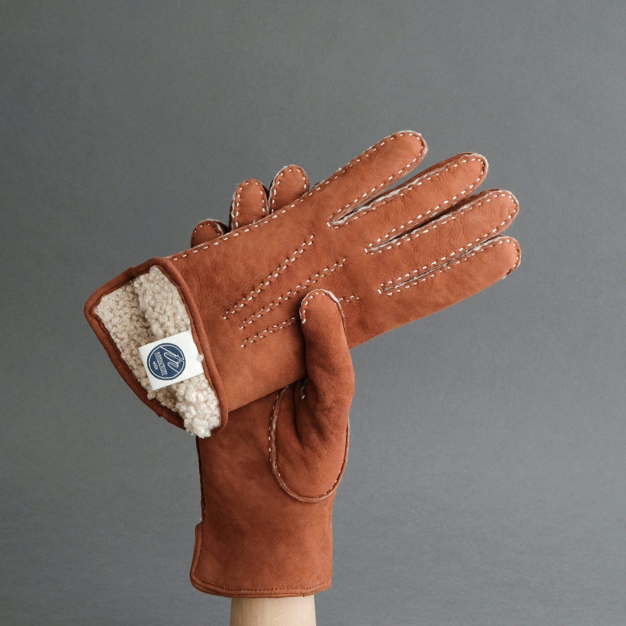 Ladies Hand Sewn Gloves From Rust Curly Lambskin - TR Handschuhe Wien - Thomas Riemer Handmade Gloves