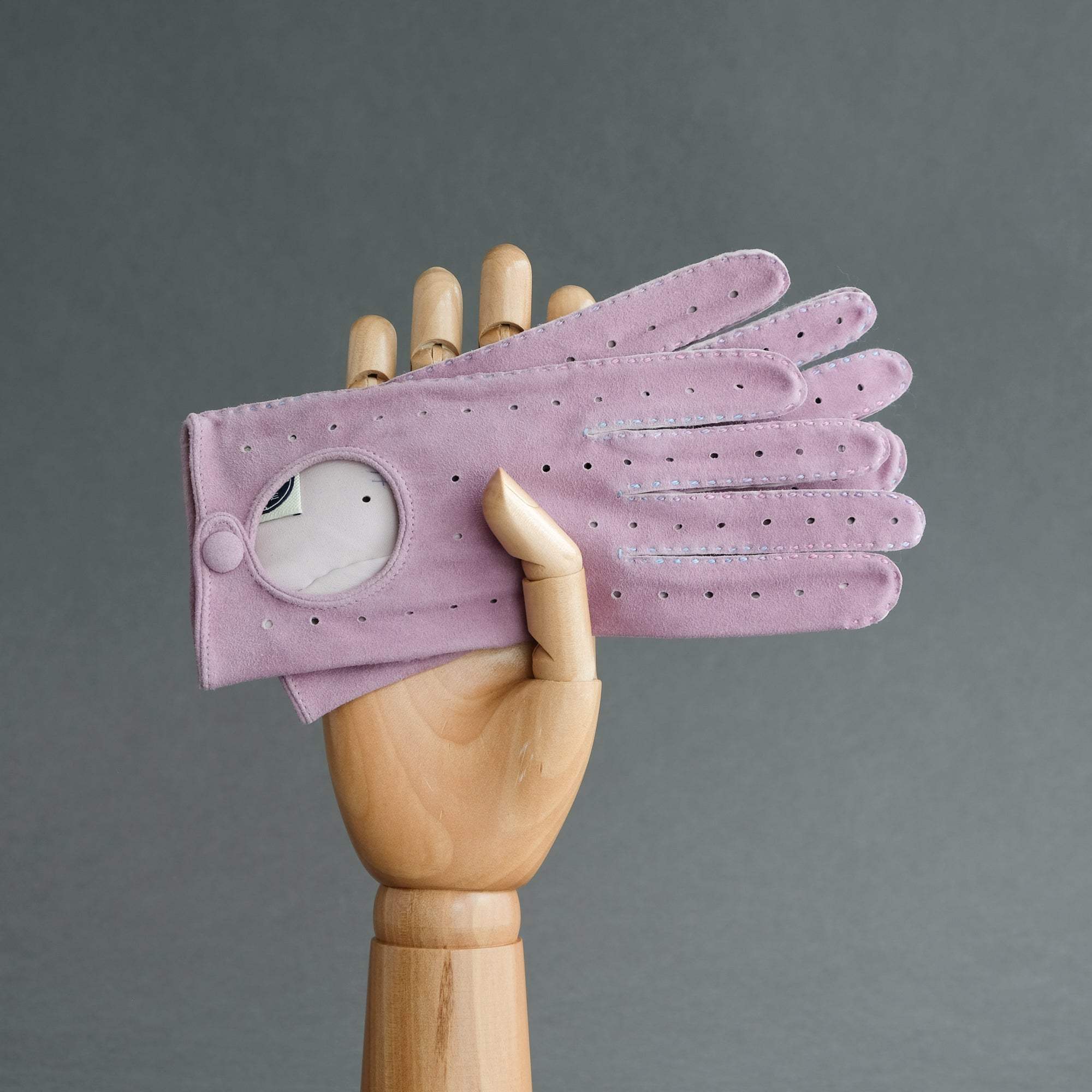 Ladies Unlined Driving Gloves From Lavender Reindeer Suede - TR Handschuhe Wien - Thomas Riemer Handmade Gloves